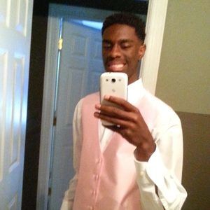 Meet your Posher, Devin